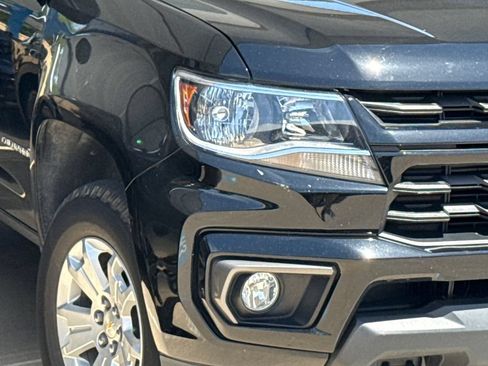 Used 2022 Chevrolet Colorado LT w/ LT Convenience Package AWD/4WD image 4