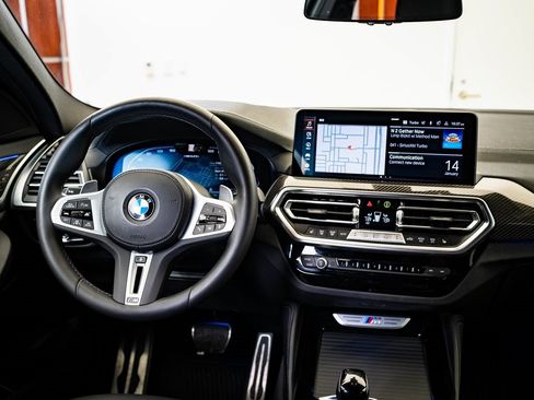 Used 2023 BMW X4 M40i image 32