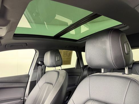 Used 2023 Audi Q4 e-tron Premium Plus w/ Premium Plus image 16