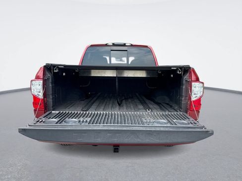 Used 2019 Nissan Titan SV w/ SV Convenience Package AWD/4WD image 20