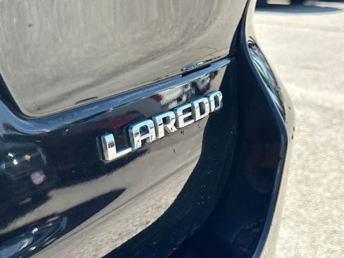 Used 2023 Jeep Grand Cherokee L Laredo RWD image 11