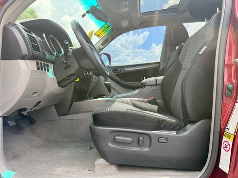 Used 2008 Toyota 4Runner SR5 RWD image 10