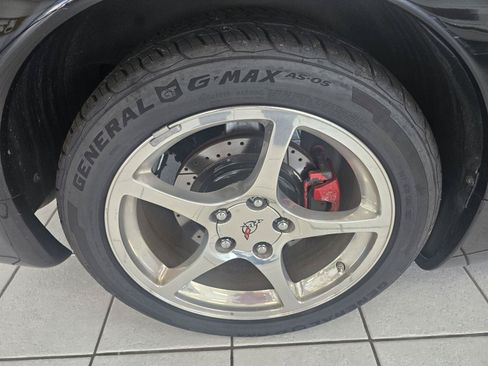 Used 2001 Chevrolet Corvette Convertible w/ Preferred Equipment Group2 RWD image 10