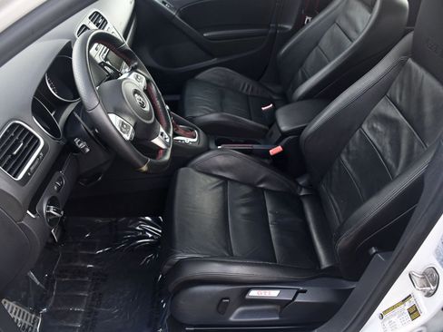 Used 2013 Volkswagen GTI Driver's Edition image 13