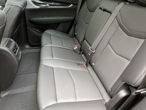 Certified 2024 Cadillac XT5 Premium Luxury w/ LPO, Floor Liner Package AWD/4WD image 22