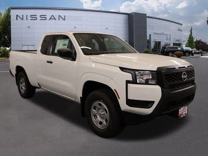 New 2025 Nissan Frontier S