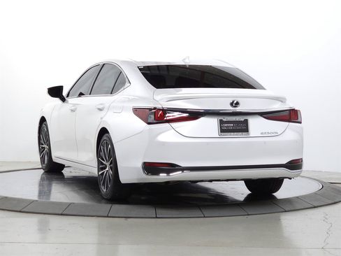 Certified 2025 Lexus ES 300h w/ Premium Package FWD image 6