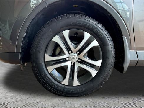 Used 2017 Toyota RAV4 LE w/ All Weather Liner Package AWD/4WD image 30