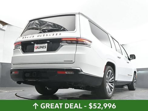 Used 2024 Jeep Grand Wagoneer L Series III AWD/4WD image 33