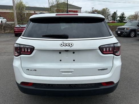 Certified 2022 Jeep Compass Latitude AWD/4WD image 12