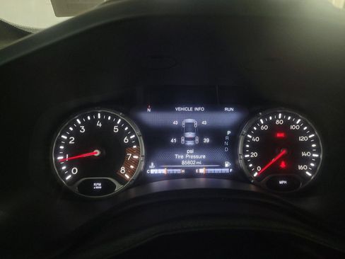 Used 2020 Jeep Renegade Trailhawk AWD/4WD image 23