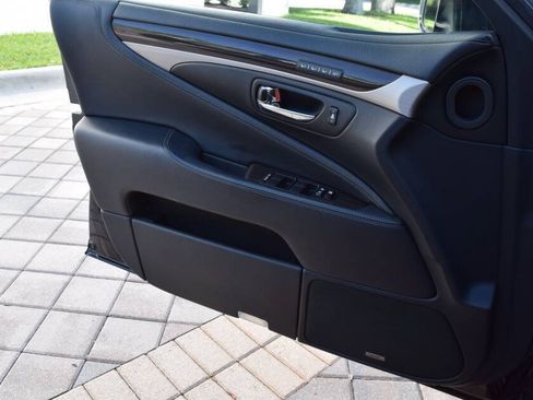 Used 2013 Lexus LS 460 AWD w/ Comfort Pkg image 74