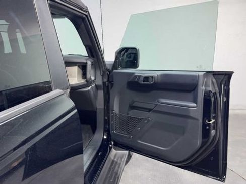 Used 2025 Ford Bronco Outer Banks AWD/4WD image 10