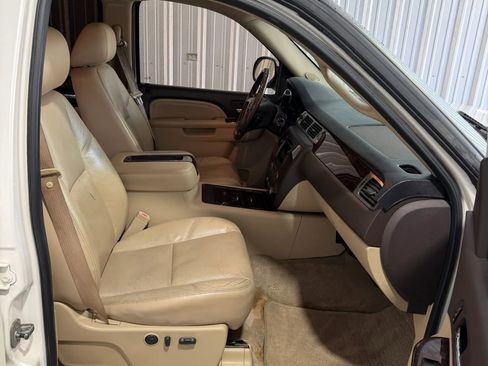 Used 2010 GMC Sierra 1500 Denali image 20