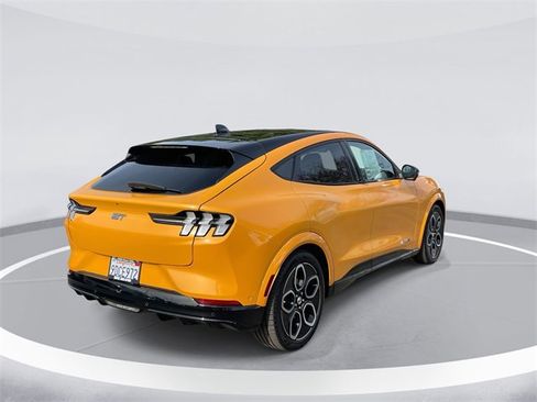 Certified 2022 Ford Mustang Mach-E GT image 5