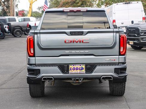 Used 2020 GMC Sierra 1500 AT4 w/ AT4 Preferred Package image 3