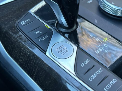 Used 2020 BMW 330i Sedan w/ Driving Assistance Package image 19