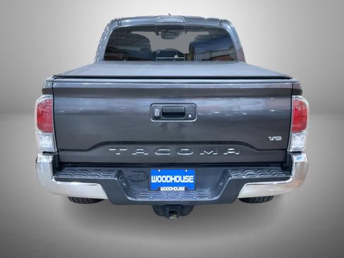 Used 2021 Toyota Tacoma TRD Off-Road AWD/4WD image 6