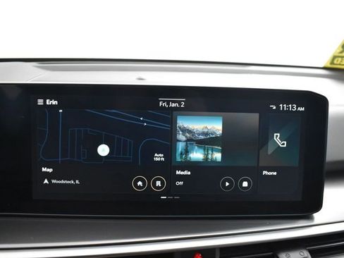 Used 2025 Kia Sorento S image 21
