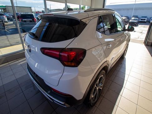 Used 2021 Buick Encore GX Essence image 7