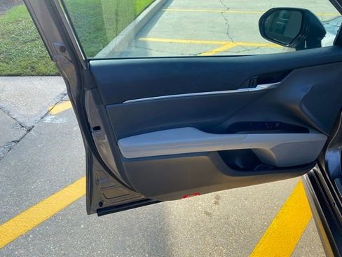 Used 2024 Toyota Camry SE w/ Audio Upgrade Package image 14