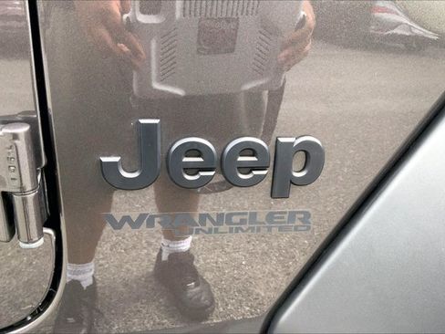 Used 2022 Jeep Wrangler Unlimited Sport AWD/4WD image 30