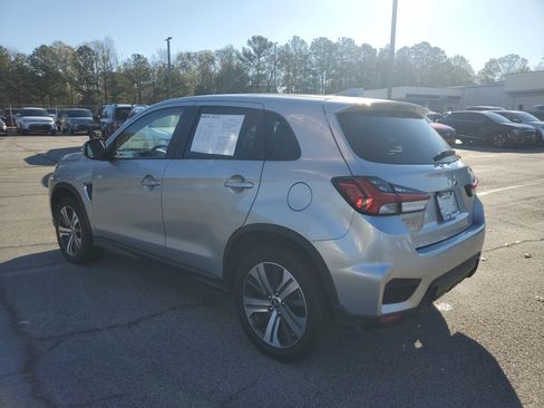 Used 2023 Mitsubishi Outlander Sport SE image 5