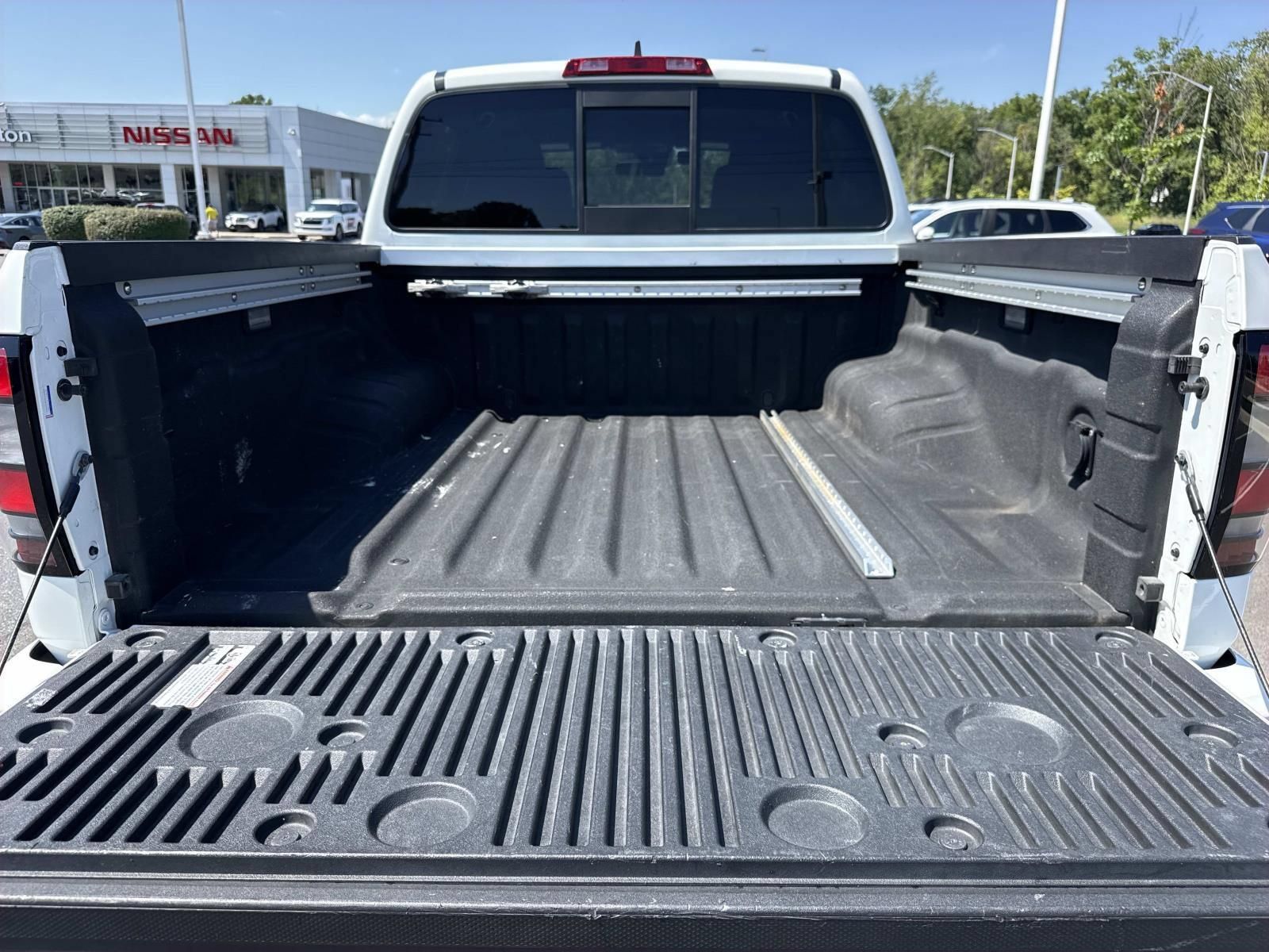 Used 2022 Nissan Frontier PRO-4X AWD/4WD image 27