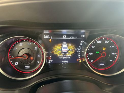 Used 2023 Dodge Charger SXT RWD image 15