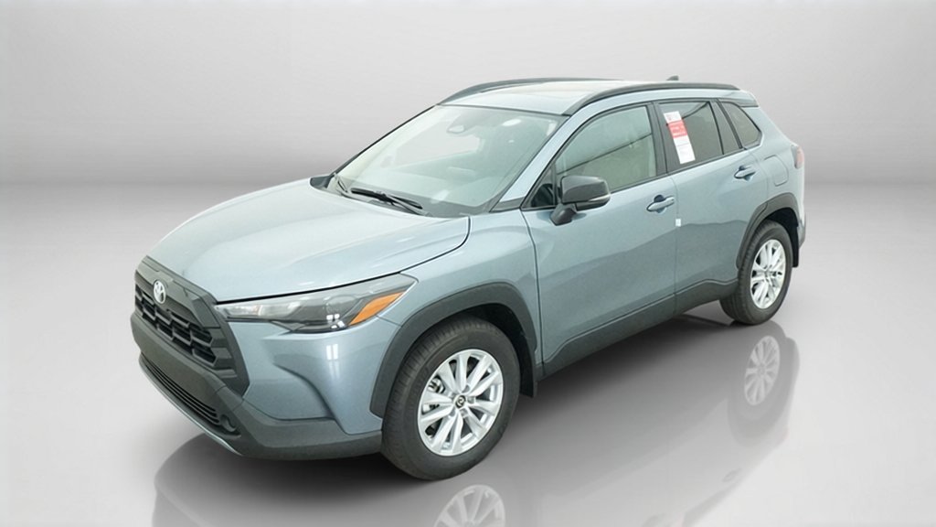 New 2026 Toyota Corolla Cross LE w/ Moonroof Package FWD image 1