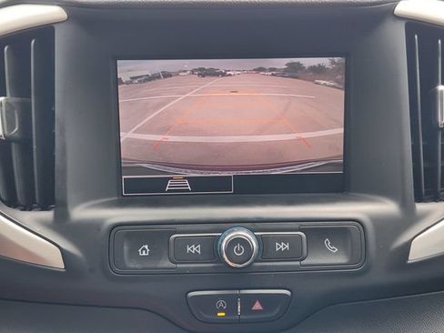 Used 2023 GMC Terrain SLE w/ Driver Convenience Package FWD image 6