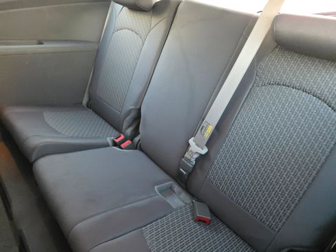 Used 2011 Chevrolet Traverse LS image 24