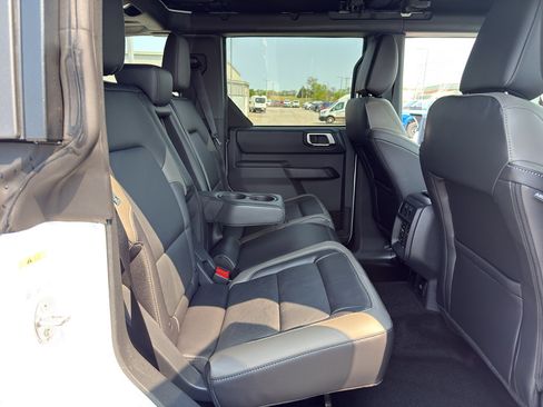 New 2026 Ford Bronco Outer Banks AWD/4WD image 18