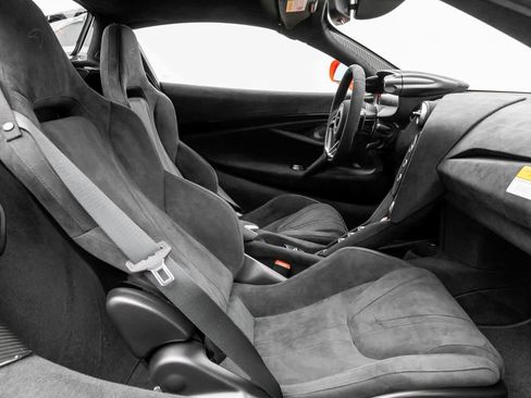 New 2025 McLaren 750S Spider image 11