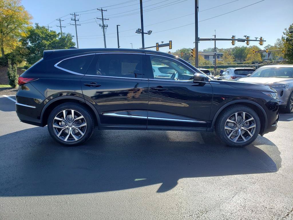 Certified 2024 Acura MDX w/ Technology Package AWD/4WD image 11