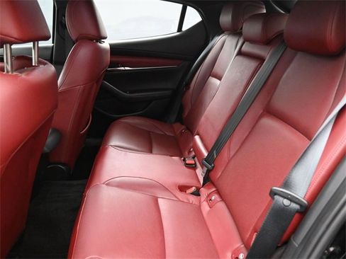 Used 2024 MAZDA MAZDA3 Hatchback w/ Appearance Package image 17