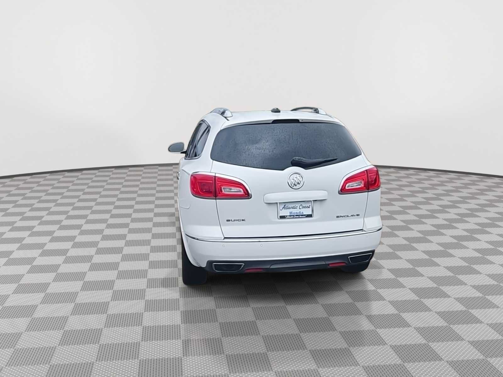 Used 2017 Buick Enclave Leather w/ Trailering Package FWD image 7