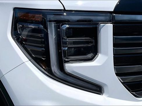 Used 2026 GMC Sierra 1500 AT4 w/ AT4 Premium Package AWD/4WD image 30