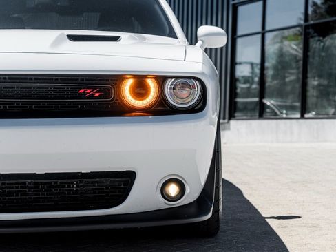 Used 2018 Dodge Challenger R/T Scat Pack w/ Leather Interior Group RWD image 10