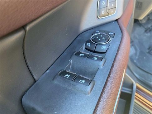 Certified 2024 Ford Expedition Limited image 54