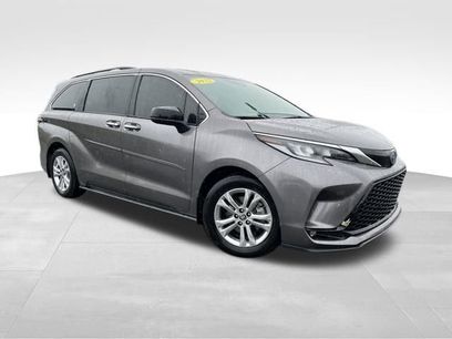 Used 2022 Toyota Sienna XSE