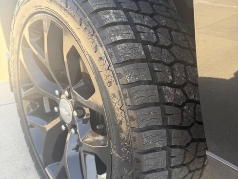 Used 2018 Chevrolet Silverado 1500 High Country AWD/4WD image 14