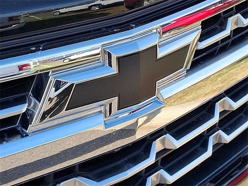 Used 2023 Chevrolet Silverado 1500 LTZ w/ Z71 Off-Road Package image 30