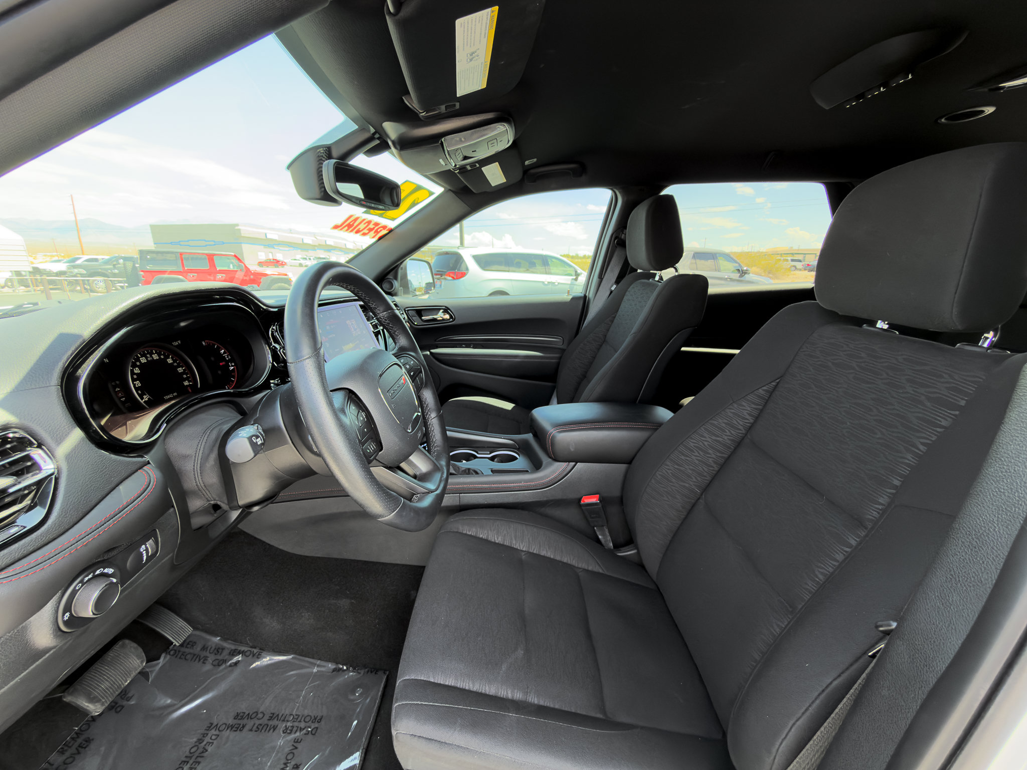 Used 2025 Dodge Durango GT RWD image 11
