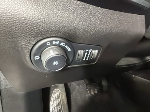 Used 2023 Jeep Compass Limited AWD/4WD image 20