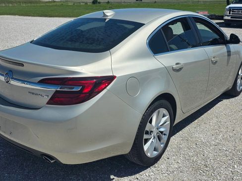 Used 2016 Buick Regal FWD image 3