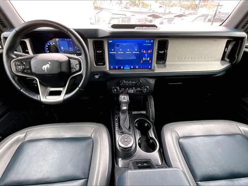 Used 2024 Ford Bronco Outer Banks image 16