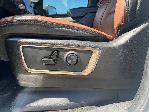 Used 2020 RAM 1500 Limited AWD/4WD image 11