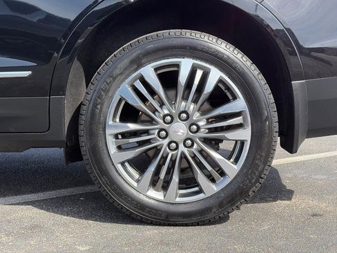 Used 2018 Cadillac XT5 Premium Luxury AWD/4WD image 9