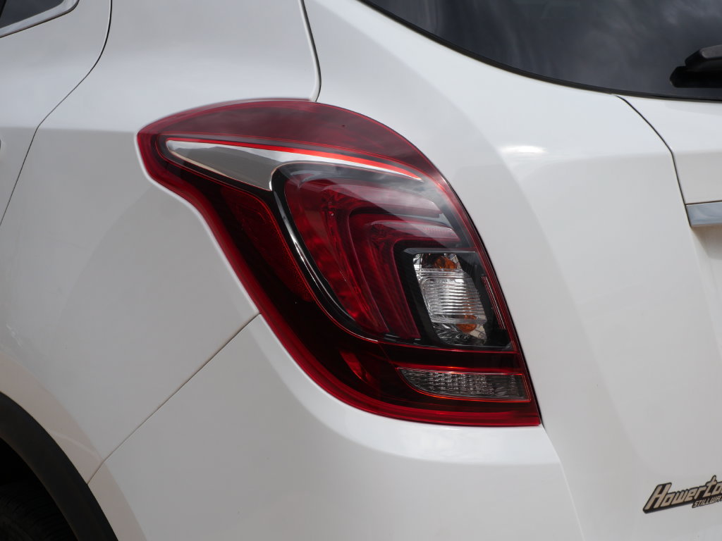 Used 2021 Buick Encore Preferred FWD image 6